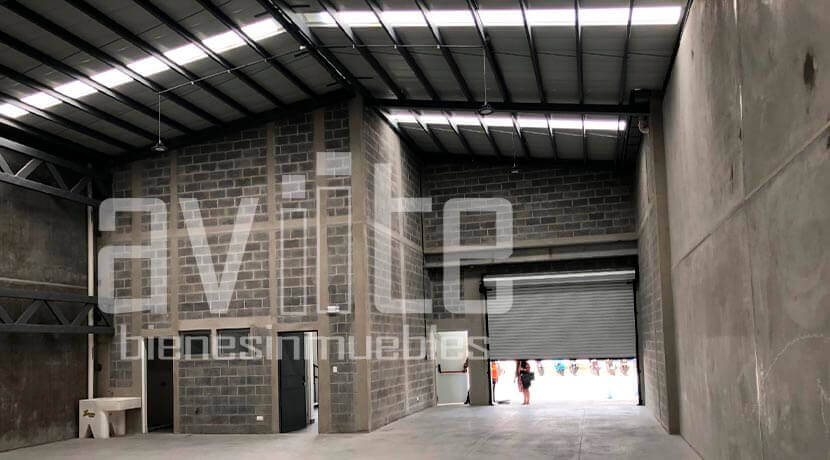 A6169 bodega alquiler 01