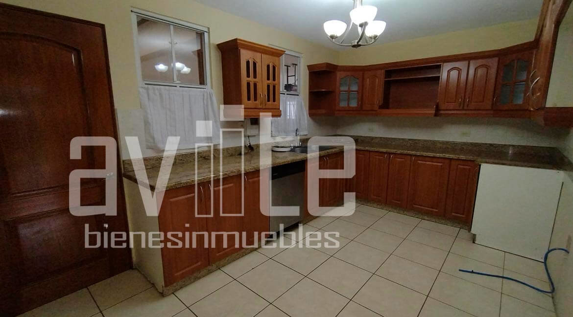 A10660 casa alquiler 04