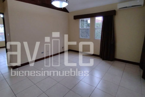 A10660 casa alquiler 12