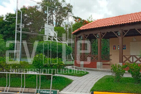 Fotos web condominio santa cristina CN 09