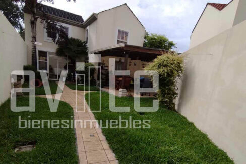 A11326 alquiler casa 01